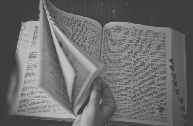 
					Viral di Prabumulih, Siswi SMP Dikeluarkan dari Kelas karena Tak Punya Buku Bahasa Inggris