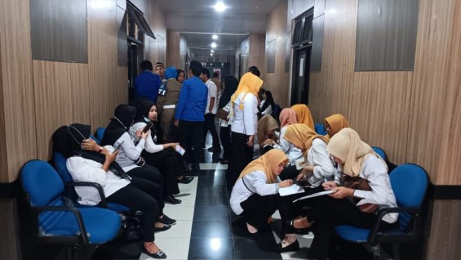 
					VIRAL! Ketua Komisi I DPRD OKU Selatan Diduga Halangi Liputan Wartawan dalam Audiensi Honorer