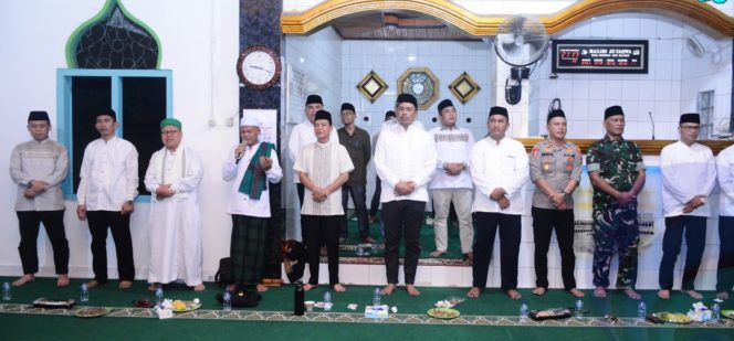 
					Bupati OKU Selatan Safari Ramadhan di Buay Pemaca, Perkuat Silaturahmi dengan Masyarakat