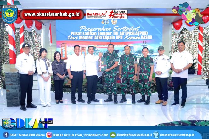 
					BUPATI OKU SELATAN HADIRI PENYERAHAN SERTIFIKAT LAHAN OLEH MENTERI ATR/BPN KEPADA KASAD TNI DI PUSLATPUR KODIKLAT TNI AD MARTAPURA