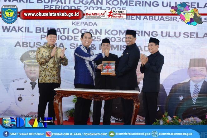 
					Serah Terima Jabatan Bupati OKU Selatan, Abusama-Misnadi Resmi Pimpin Periode 2025-2030