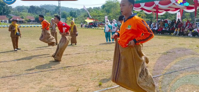 
					Balap Karung Antar OPD Meriahkan HUT RI ke-80 di OKU Selatan