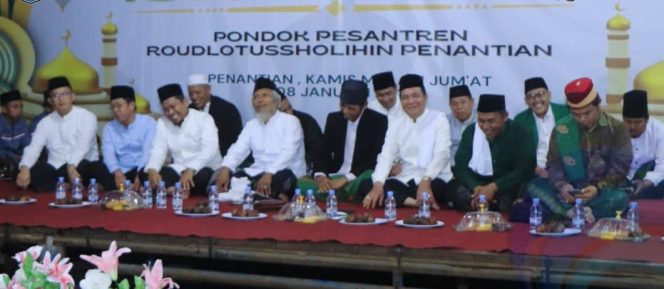 
					Wabup OKU Selatan Hadiri Tasyakuran Binni’mah Isra Mi’raj di Ponpes Raudlotus Sholihin