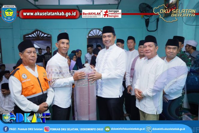 
					Bupati Abusama Pimpin Safari Ramadhan di Ulak Agung Ilir, Salurkan Bantuan untuk Masyarakat