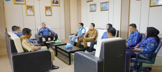 
					Sekda OKU Selatan Dukung Ground Check PLN dan PBI JKN, Pastikan Data Akurat dan Tepat Sasaran