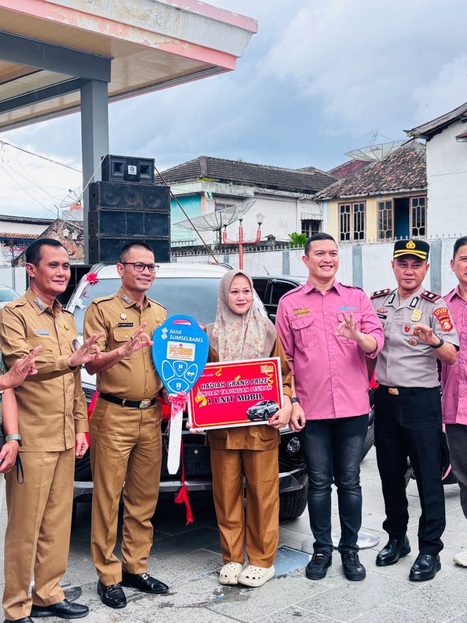 
					Nasabah OKU Selatan Raih Mobil hingga Motor dalam Undian Persirah 2025